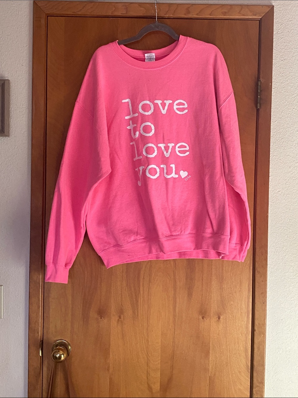 Gildan Coral Pink Heavy Blend Crewneck Sweatshirt